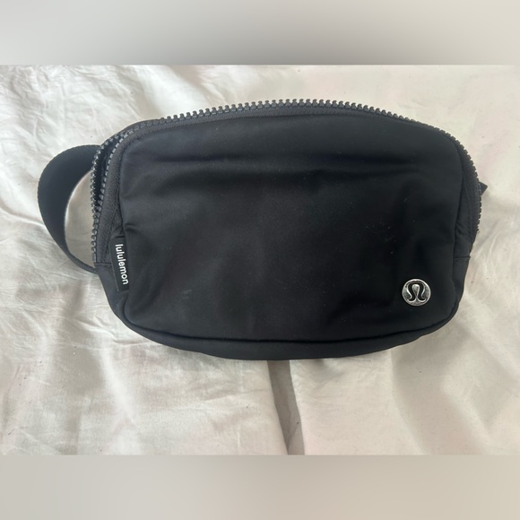 lululemon athletica Handbags - Lululemon Belt Bag 1L